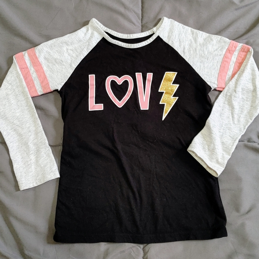 Long sleeve kids t-shirt with "Love" design on front